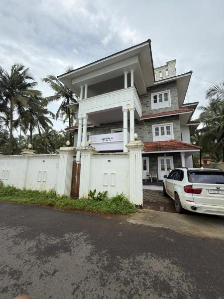 Rozana Retreats BeachVibe -kannur, Book  Kannur New Delhi
