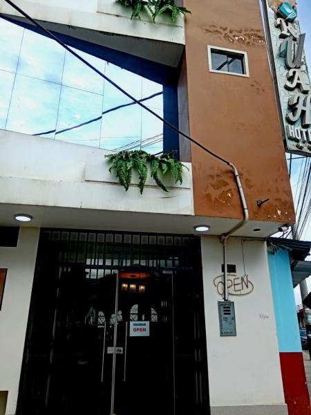 Hotel RUAH, Book  Tumbes Peru