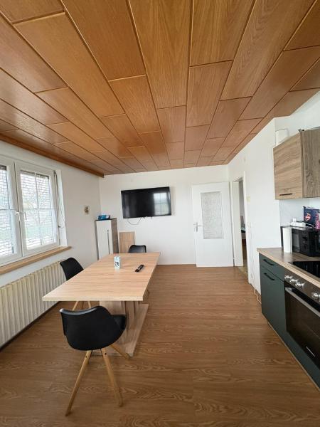 Danner Appartements Regau - Möblierte Langzeit- & Monteurapartments nahe Gmunden, Laakirchen, Salzburg & Wels I Vollmöbliert & mit Parkplatz, Book Lejlighed Rutzenmoos Upper Austria