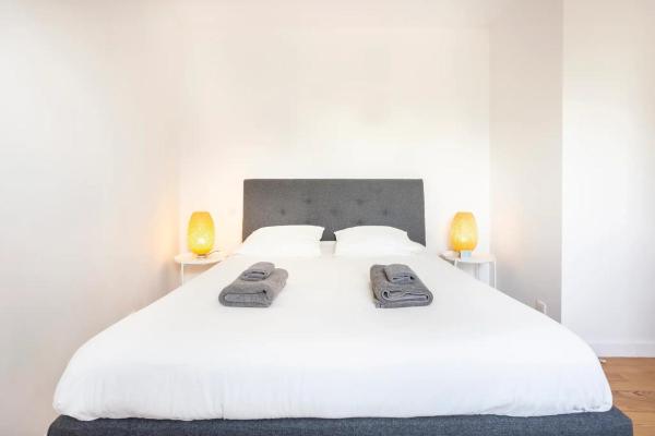 Les Appartements T2 Bigoudens, Book   