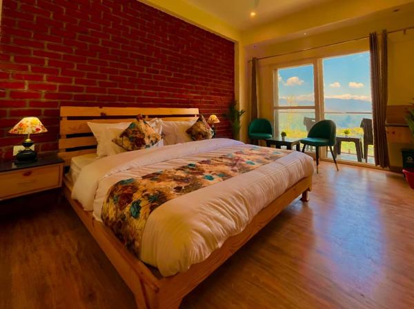 Pine View Luxury Resort With Mountain View & Premium Rooms Mussoorie, Book  Mussoorie Uttarakhand
