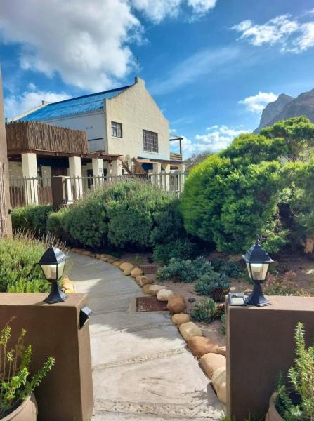 Fijnbos - Something-Els, Book  Rooi-Els Western Cape