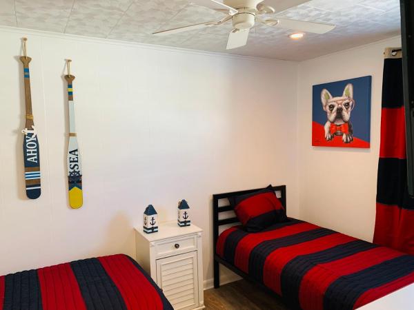 542 Ocean Avenue, Book  Hoteller i New England med parkering, Parkering