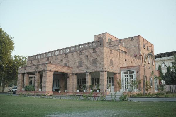 Surya Niwas Boutique Hotel & Garden, Book  Hoteller i Rajasthan med parkering, Parkering