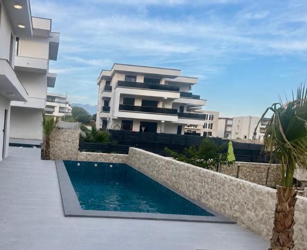 Villa ASIA, Book  Hoteller i Zadar County med pool, Swimmingpool