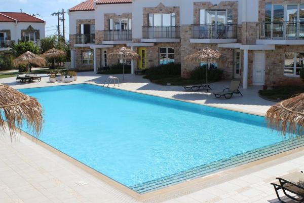 Villa mit Pool in Makry Gialos - Grapevine, 200 Meter zum Strand, Book  Pilalímata Lasithi Regional Unit