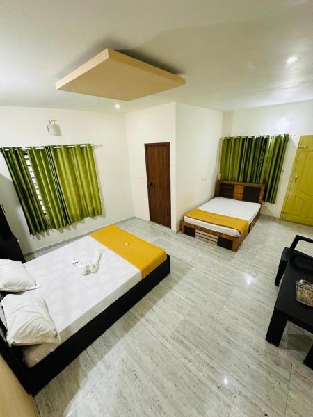 Chillwind Service villa, Book  Padinjarathara New Delhi