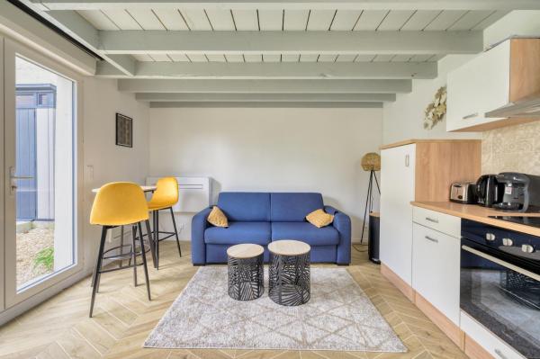 Bright modern studios just minutes from Paris, Book  Issy-les-Moulineaux Asnieres-sur-Seine