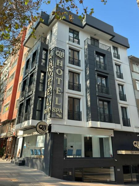 QUİ Hotel&SPA, Book  Fatih 
