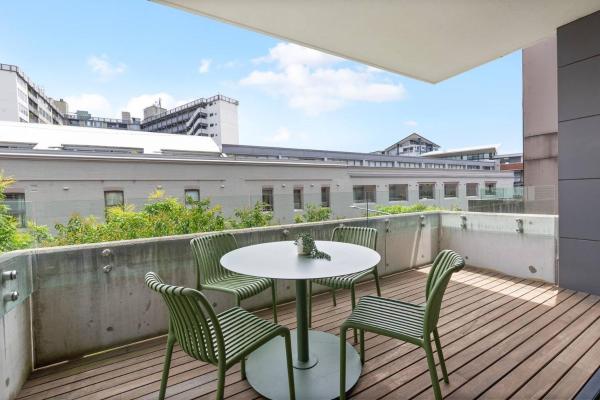 "Urban Duo" Side-by-Side Inner West Retreats, Book  Camperdown Sydney