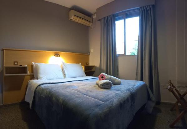 Hotel JBJ, Book  Mendoza Mendoza