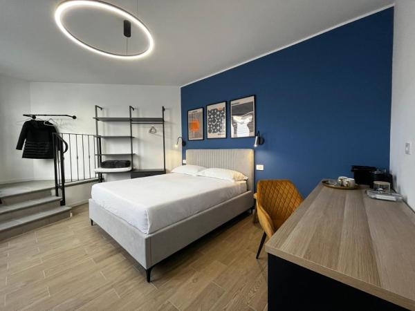 KJ guesthouse, Book  Appiano Gentile Lombardiet