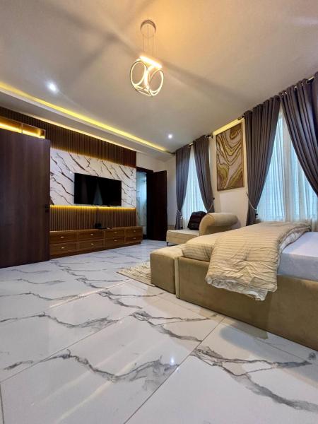 Victoria Lux, Book  Lagos Nigeria