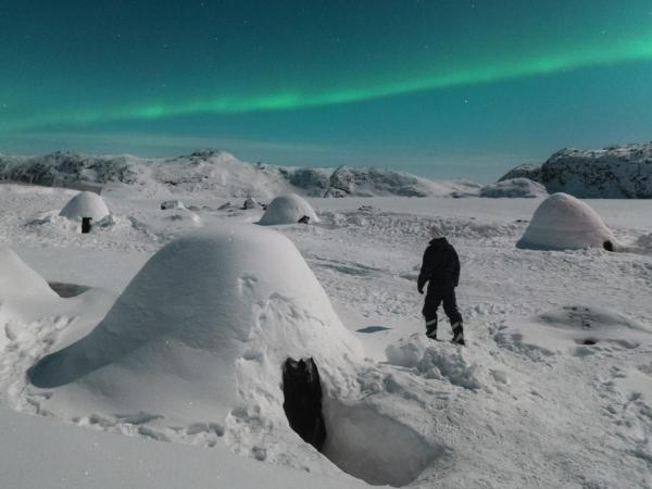 Igloo Lodge, Book  Jakobshavn Avanaata Commune