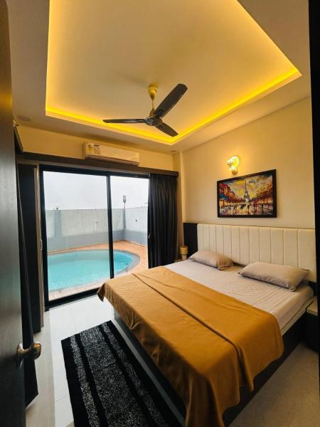 Sierra Sky - The Sawant Villa, Book  Hoteller i New Delhi med pool, Swimmingpool