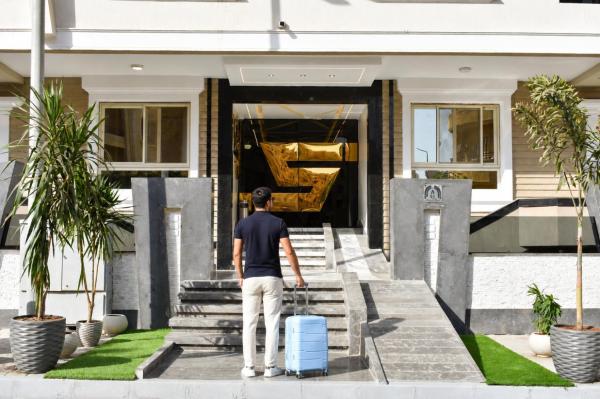 Stay Inn 51 Hotel Zayed, Book  Hoteller i Giza Governorate med parkering, Parkering
