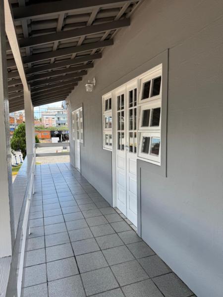 Vila floripa apart, Book  Florianopolis hoteller med parkering, Parkering