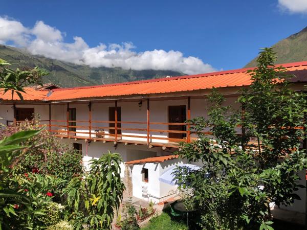 Asunta\s House, Book  Calca Sacred Valley
