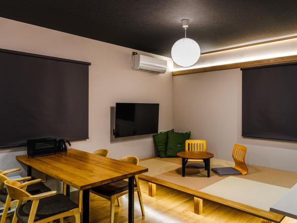 tonaResort Furano, Book  Hokkaido hoteller med parkering, Parkering
