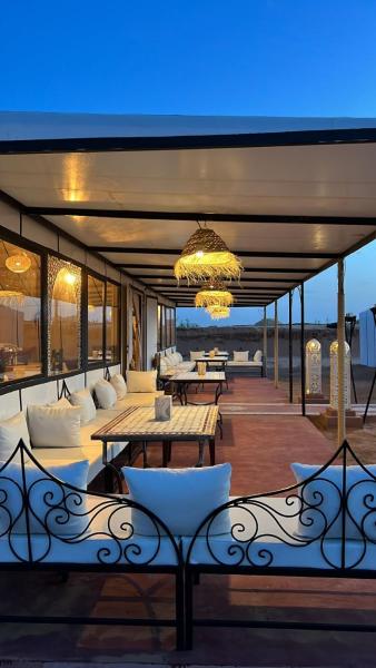 Starvile Luxury Camp, Book  Merzouga 