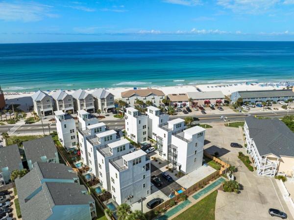 Coastal Retreat, Rooftop Gulf Views & Private Pool, Book  Panama City Beach Panhandle Florida