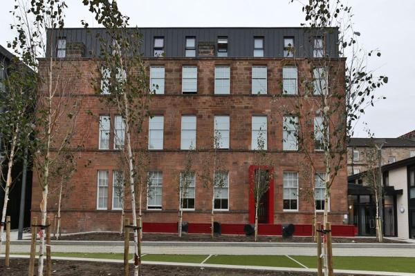 For Students Only - Willowbank in Glasgow, Book  Glasgow Glasgow