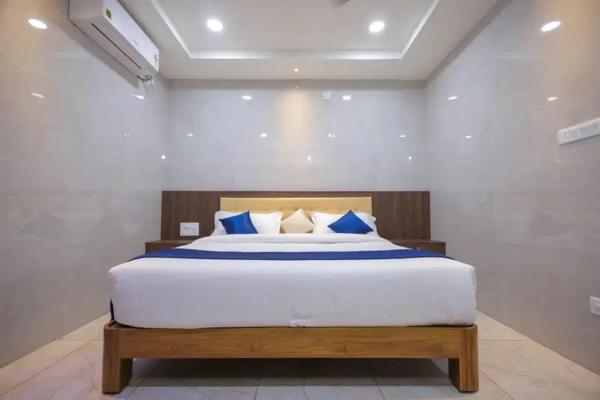 YKHOMES Luxury & Comfort Stay, Book  Tirupati Andhra Pradesh