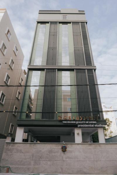 CS Luxurio Suites Gachibowli, Book  Gachibowli 