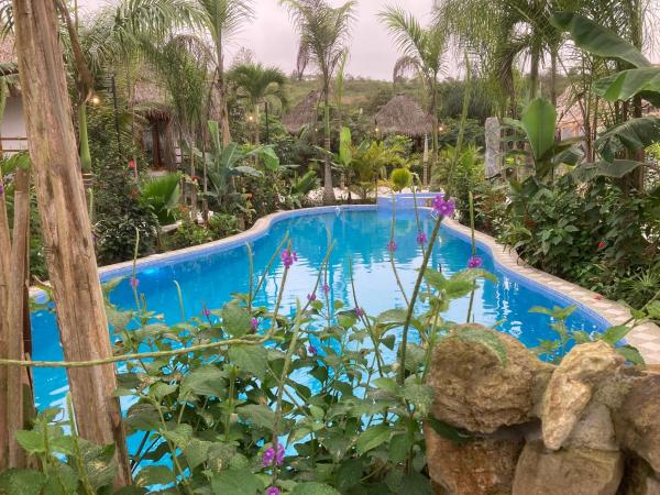 Hotel La Costa Internacional, Book  Manabi hoteller med parkering, Parkering