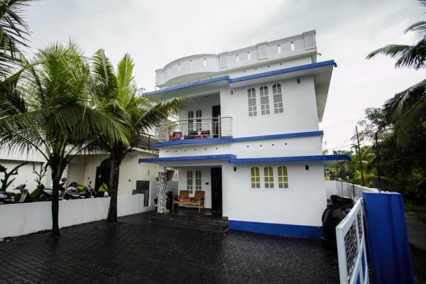 Sukhalaya Lake Villa, Book  Alleppey New Delhi