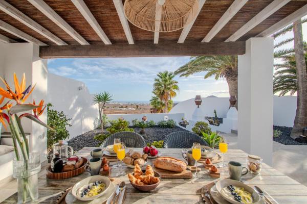 Villa Katya by Villalize, Book  Teguise 