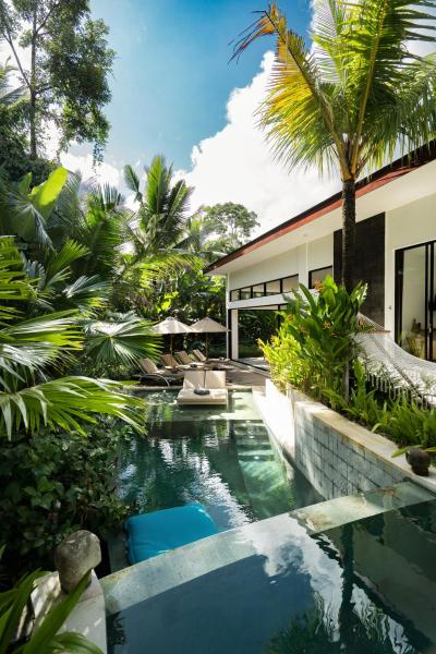 Villa Mathis by BaliSuperHost, Book  Hoteller i Bali med pool, Swimmingpool