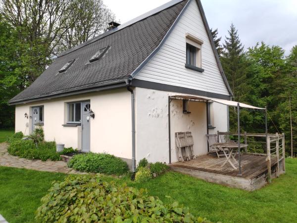 Maison van Stijn, Gite du Bois I & Gite du Bois II, Book  Egliseneuve-d'Entraigues 