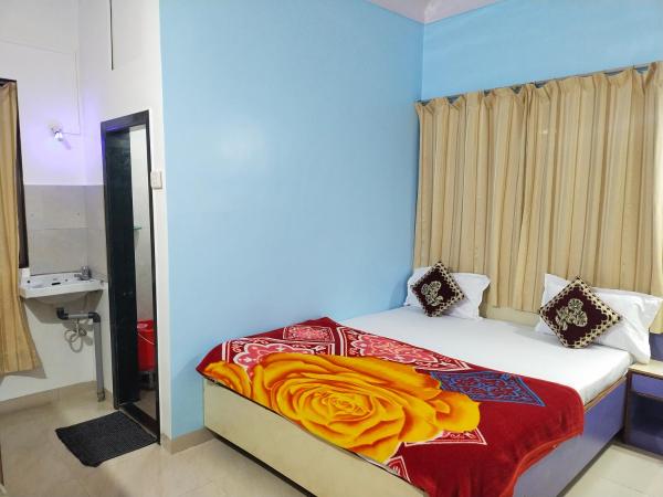 Sunrise guest house, Book  Matheran New Delhi, nær Sunset Point