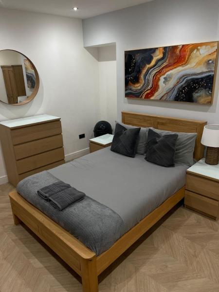 Hendham Rooms - Near Etihad Stadium, CoOp Live Arena, National Cycling Centre & 24 Hour Asda