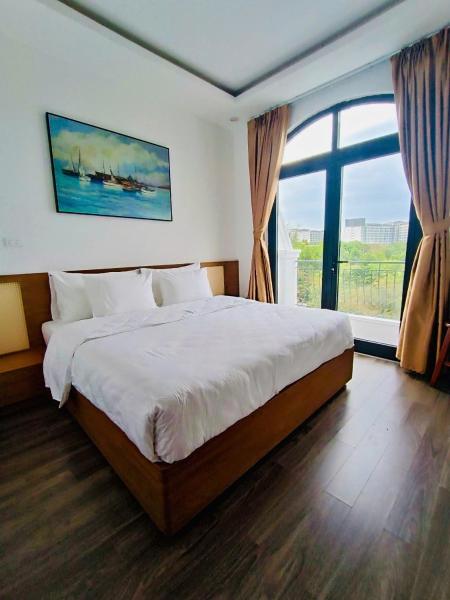 Rose Hill Hotel Phú Quốc, Book  Hoteller i Mekong Delta med parkering, Parkering