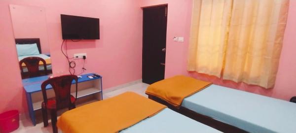 Nirmal Guest House, Book  Marakkānam 