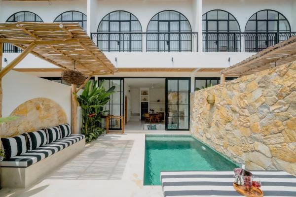 Villa Maiora Tres Bingin, Book  Hoteller i Bali med pool, Swimmingpool