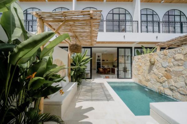 Maïa Villa Bingin, Book  Hoteller i Bali med pool, Swimmingpool
