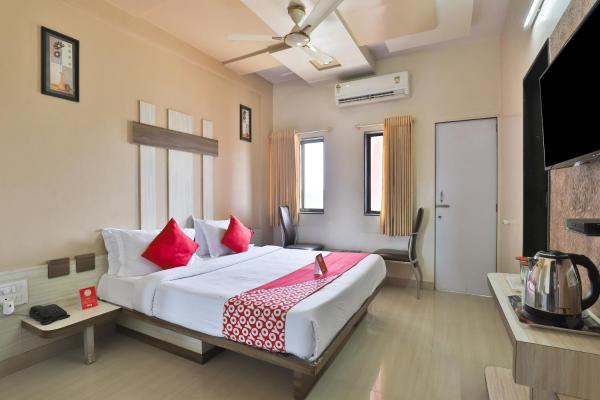 Hotel Shubh Suvidha, Book  Hoteller i Somnath med parkering, Parkering