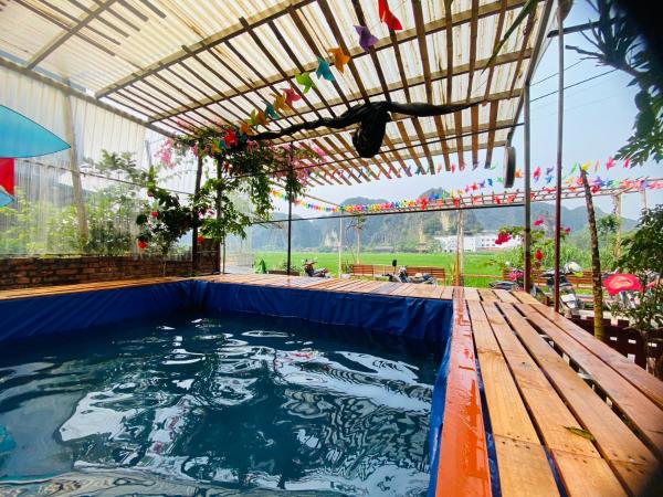 Tam Coc Big J hostel, Book  Hoteller i Vũ Lâm med parkering, Parkering