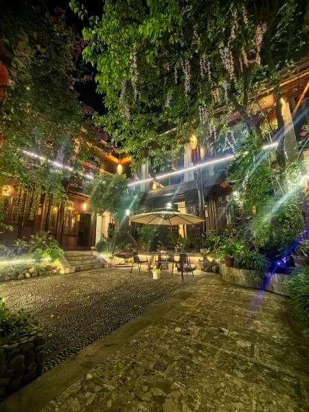 Mengtian Lake · Garden Homestay Antique-style Inn (Lijiang Old Town Branch), Book Hotel Lijiang Yunnan