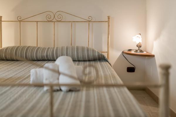 Le Dimore Crescenzio, Authentic Apulian Experience, Book  Locorotondo Bari Province