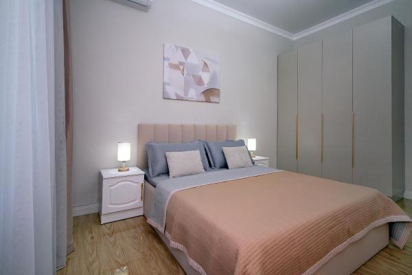 Просторный уют в центре Алматы, Mega Park Arbat, Book  Almaty Kasakhstan