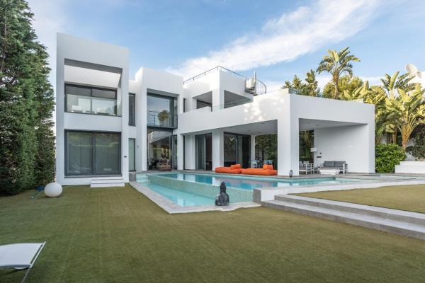 Villa Elite Maribiza, Book  Cala Llenya Ibiza