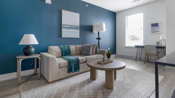 Landing Beautiful 1BD Gym Pool, Book  Austin Greater Austin