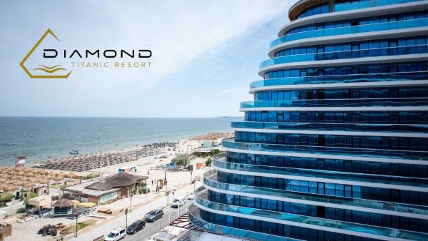 Diamond Titanic Resort, Book  Navodari 