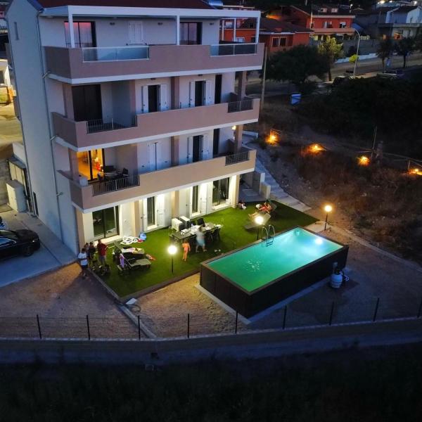 Riflessi Daurora, Book  Hoteller i Costa Paradiso med pool, Swimmingpool