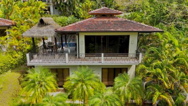 Villa Vista Mar, Book  Hoteller i Dominical med pool, Swimmingpool