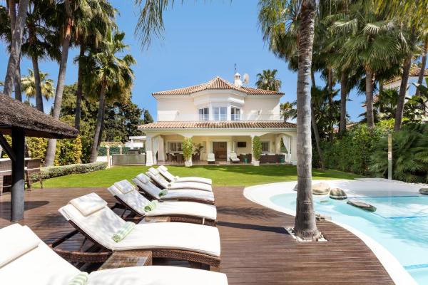 Los Molineros - 8 Bedroom Villa, Book  Hoteller i Costa del Sol med pool, Swimmingpool